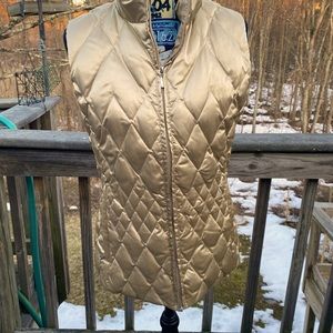 Lands End women’s Puffer vest. Like new!
